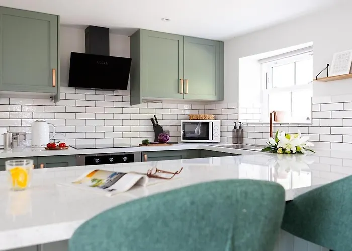 Ivy Mews Barn In Village Sleeps 2